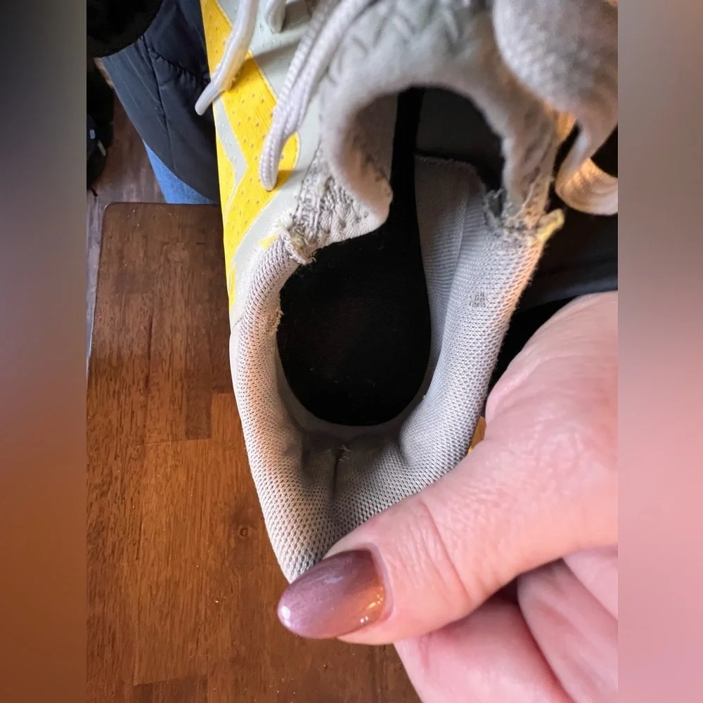 Puma Beige and Cream Cleats